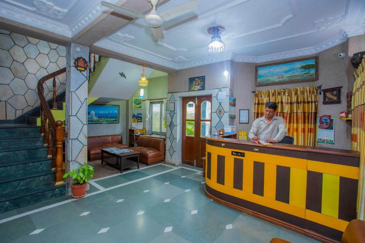 Spot On 445 New Hotel Natureland Pokhara Exterior foto