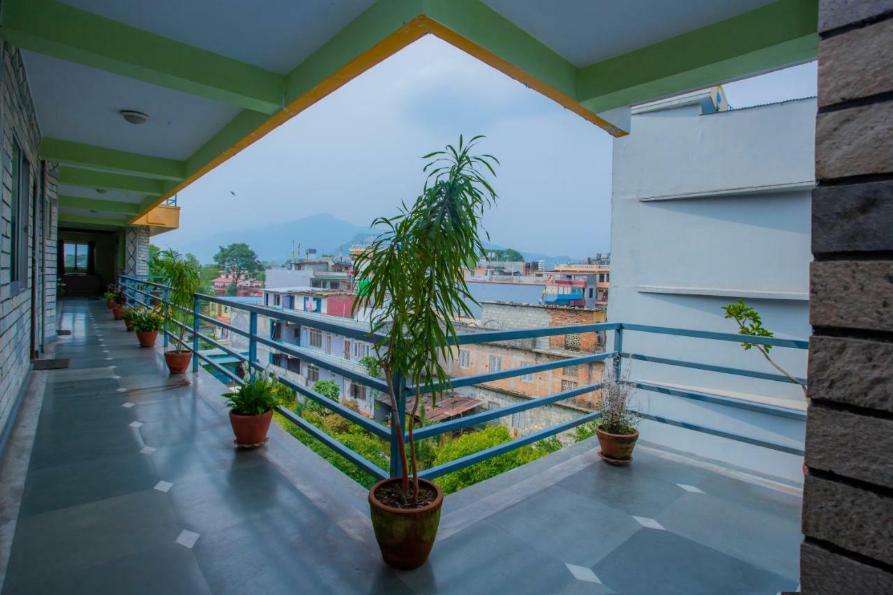 Spot On 445 New Hotel Natureland Pokhara Exterior foto